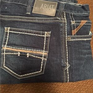 Ariat Slim Straight Leg Denim Jeans 36 x32 like new